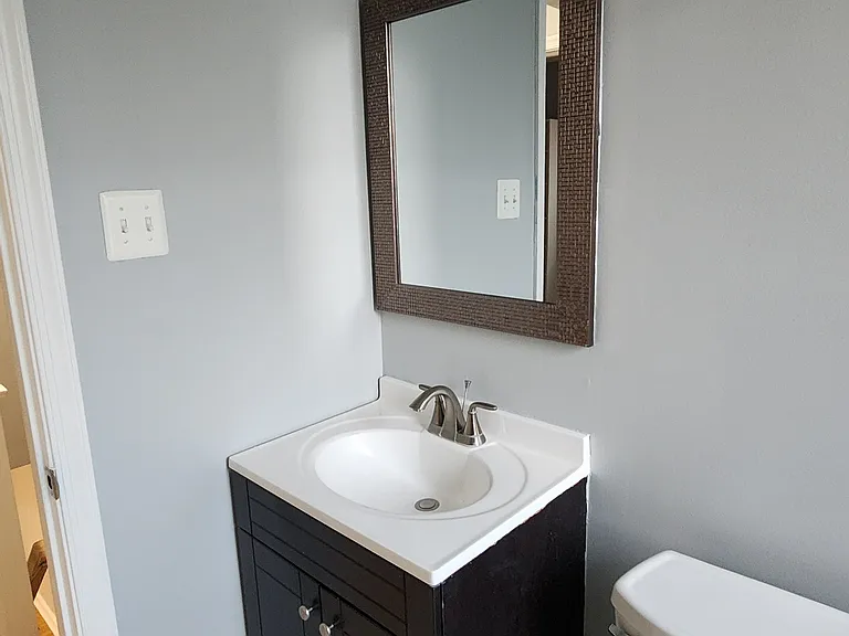 905 Kearny St NE — Photo 37