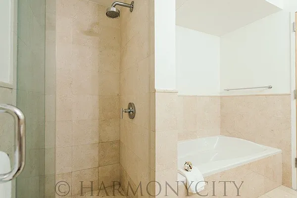 Sold by Harmonycity Corp. | media 21