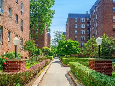 105-25 67th Rd APT 5G, Queens, NY, 11375