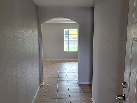 2nd image of 2701 Silver Oak Ave