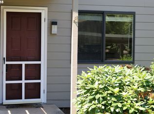 2022 Lake Isle Dr, Eugene, OR 97401