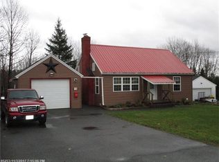 15 Hoover Ave, Caribou, ME 04736