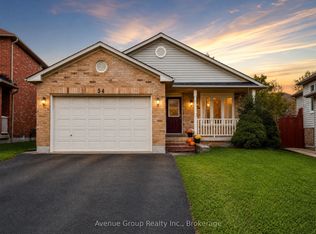 54 Leggott Ave, Barrie, ON L4N 8B1