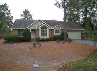 8 Surry Ln, Pinehurst, NC 28374