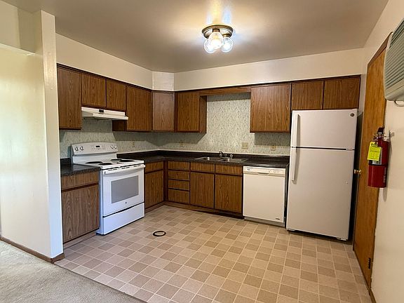 4th image of 991 Southgate Dr #995