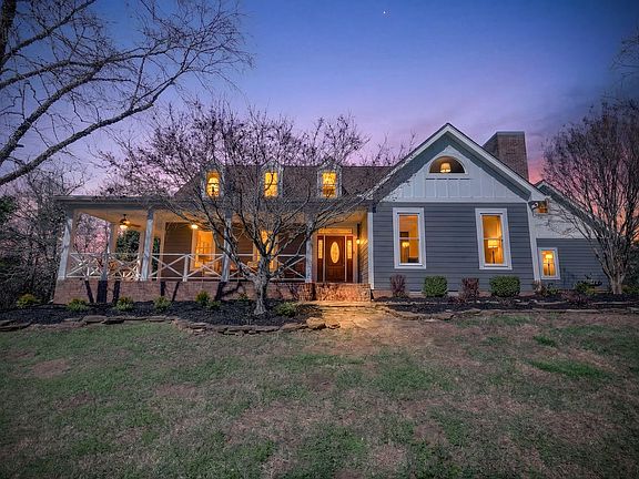 3rd image of 2082 Canoe Branch Rd