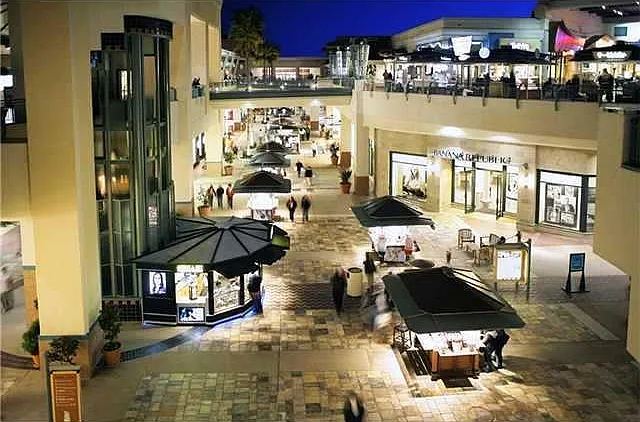 Fashion Valley....just a few blocks away via car, or trolley (two stops)