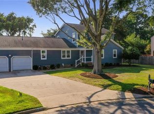 412 Joseph Topping Dr, Poquoson, VA 23662