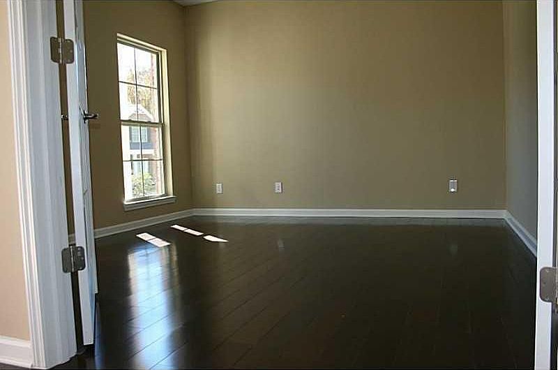 1st image of 260 Pendergrast Dr