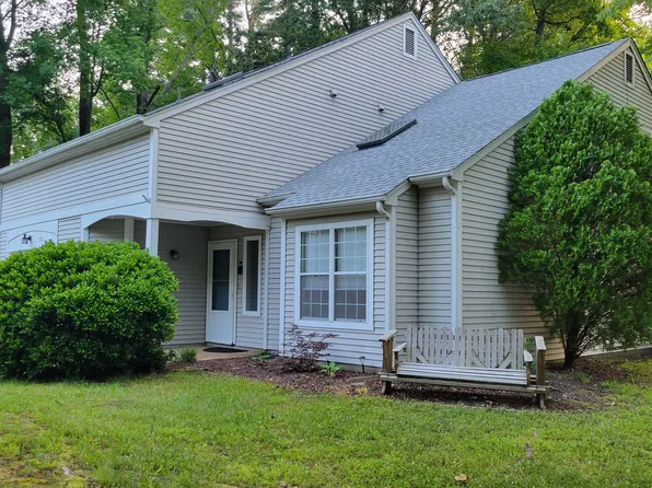 178 Coventry Ln, Newport News, VA 23602