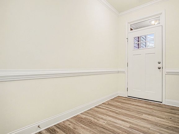 5th image of 1048 Brennan Green Ct