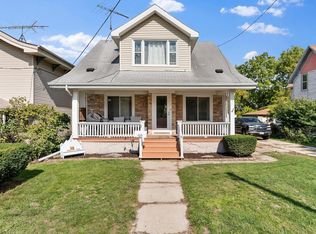 435 W Kilbourn Ave, West Bend, WI 53095