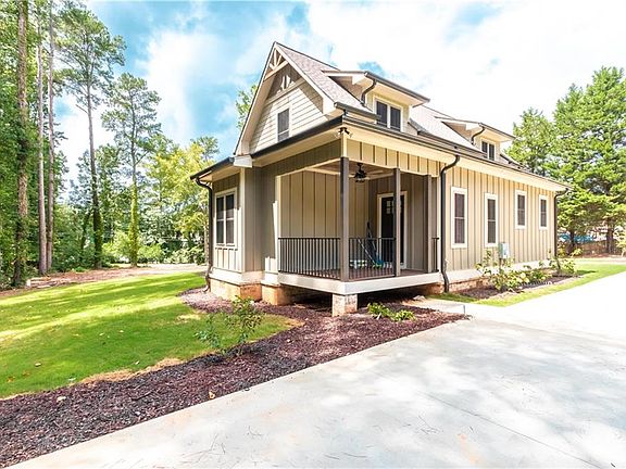 4th image of 903 Holly Hill Rd