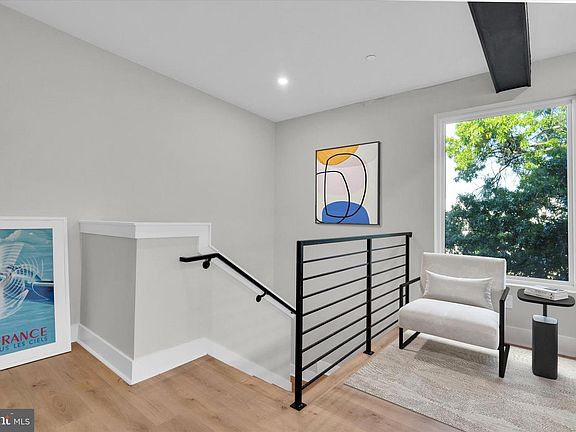 3rd image of 1915 Benning Road Road Ne 9 Penthouse Unit 401