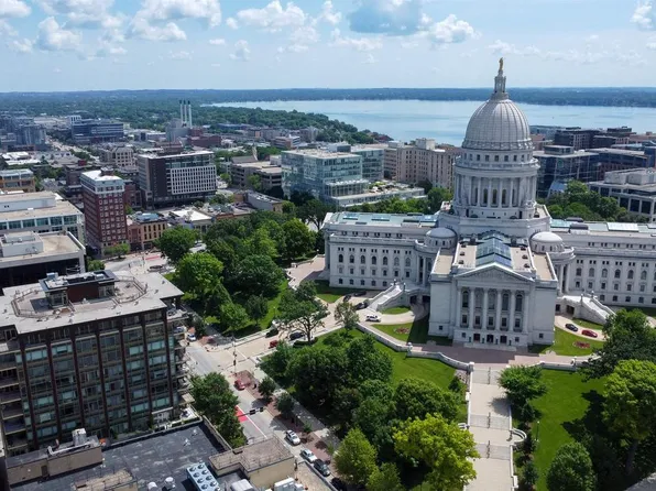 100 Wisconsin Avenue #904, Madison, WI 53703