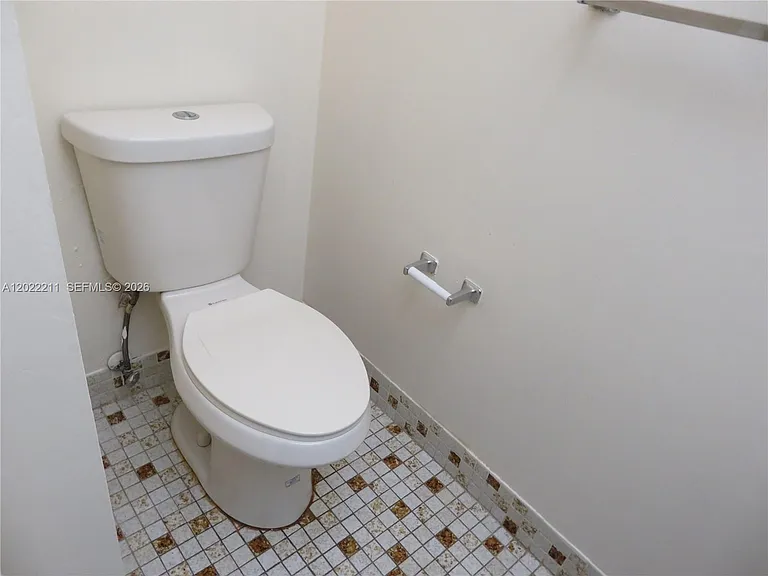 8005 SW 107th Ave #309 — Photo 12