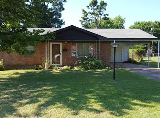 804 NE 5th St, Antlers, OK 74523