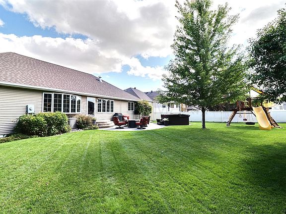 4th image of 1841 Charleswood Estates Dr