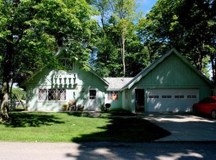 552 Coldwater Island Dr, Coldwater, MI 49036