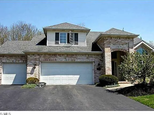 2214 Woods Edge Ct, Toledo, OH 43615