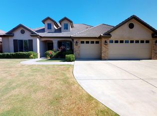 13405 Plumas Wood Ln, Bakersfield, CA 93314