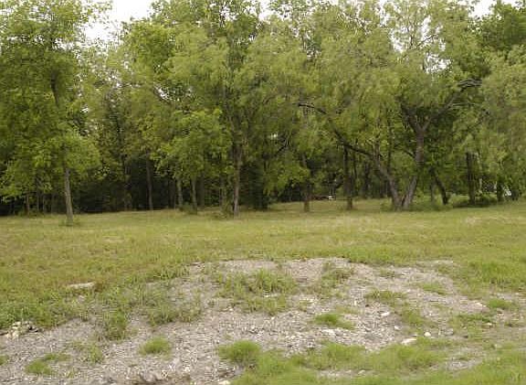 4th image of 2663 Creekwood Dr