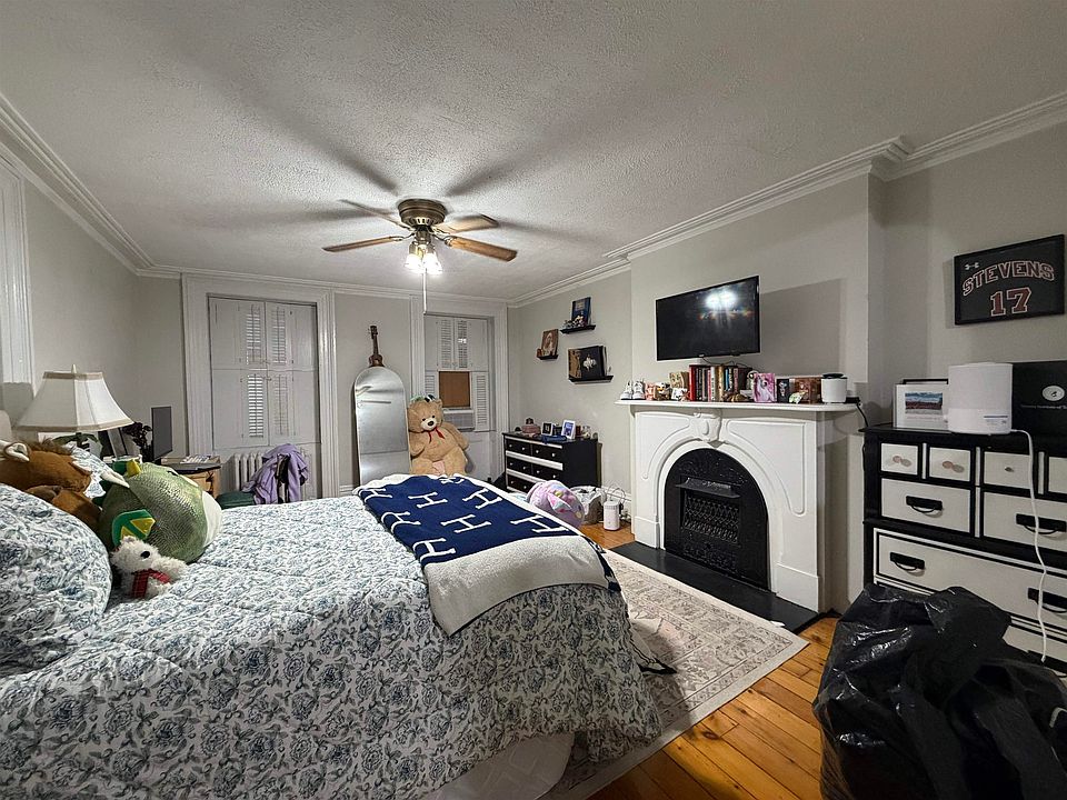 1st image of 710 Hudson St #1