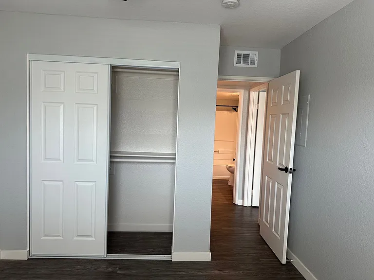 Corona Pointe Resort — Photo 164