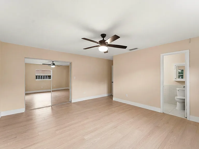 22267 SW 57th Ave — Photo 15