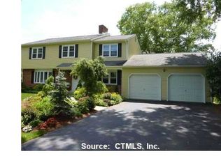138 Rolling Hills Dr, Meriden, CT 06451