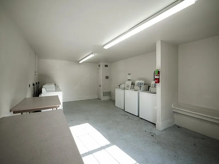 Mariner II Apartments — Photo 18