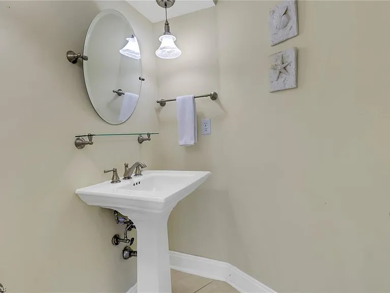 701 N Barfield Dr — Photo 25