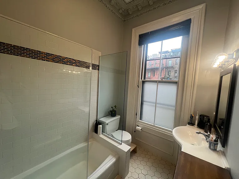 3 Wellington St #2 — Photo 15