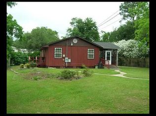 1107 Communy Ave, Pascagoula, MS 39567