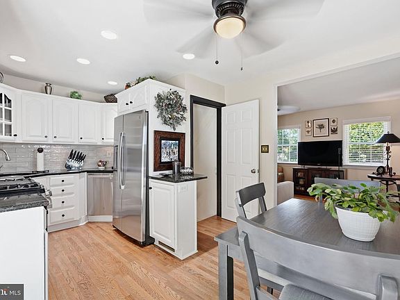 4th image of 3402 McComas Ave