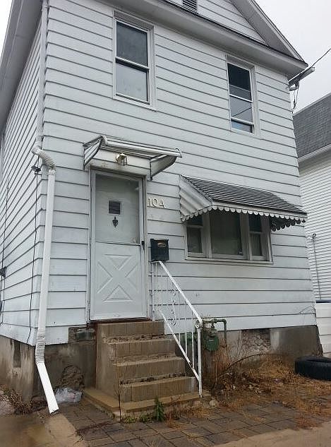 2nd image of 104 N Fulton St