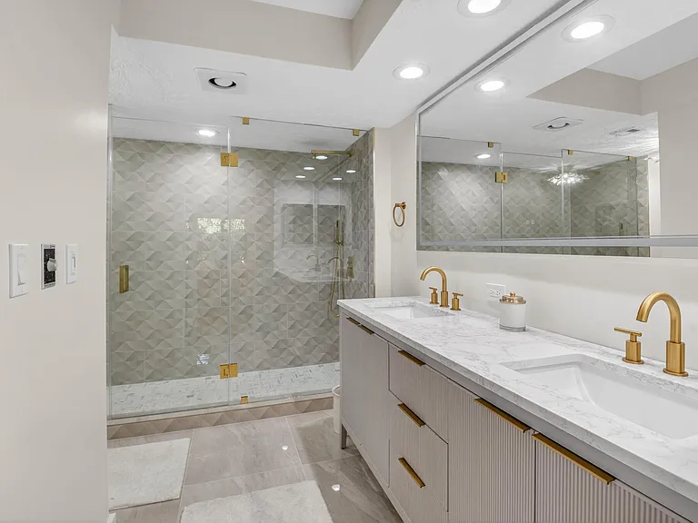 7455 Glendevon Ln #206 — Photo 27