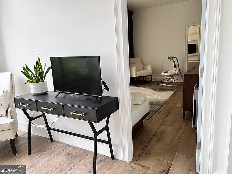 3530 Piedmont Rd NE #1M — Photo 15