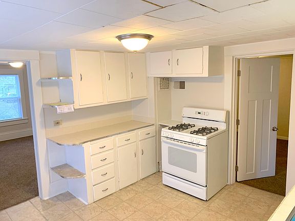 2nd image of 2255 Gaynor Ave NW #2