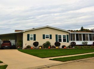 2 Tympani Trl #2, Olmsted Falls, OH 44138