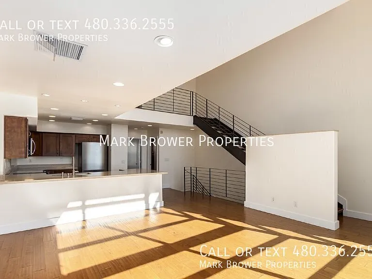 1300 W 5th St #1005 — Photo 3