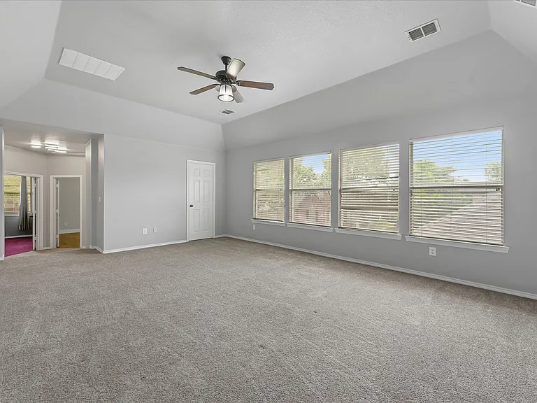 1535 Redeemer Rd — Photo 22