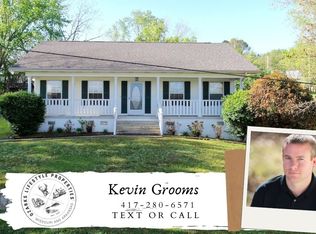 960 Bethel Ave, Mammoth Spring, AR 72554