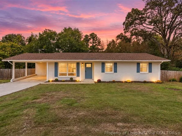 7556 Decatur Dr, Fayetteville, NC 28303