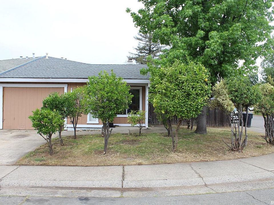 1st image of 108 Hoxsie Ct #B