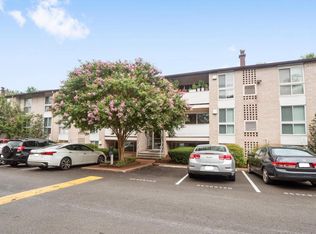 5604 Bloomfield Dr APT 101, Alexandria, VA 22312