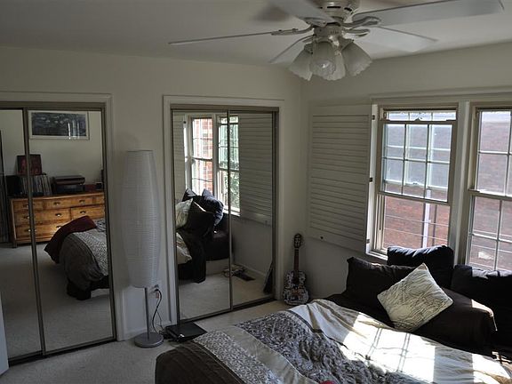 2nd image of 878 N Jackson St #2
