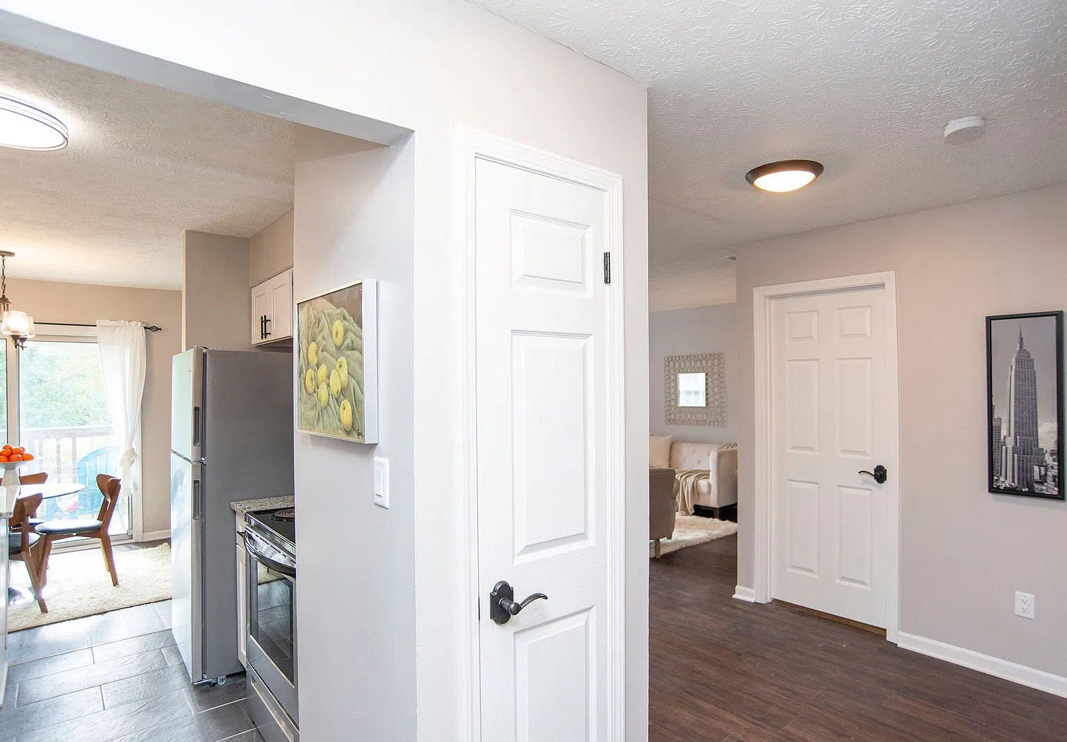 2 bed, 2.0 bath, 900 sqft, $1,395 — Photo 4