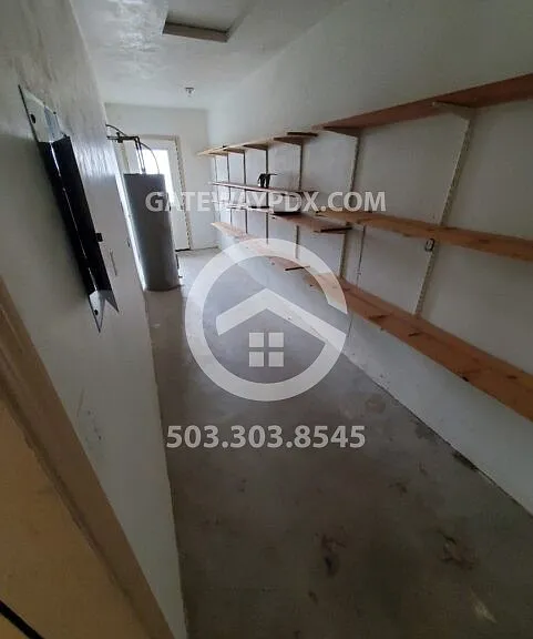 240 N 2nd St — Photo 21
