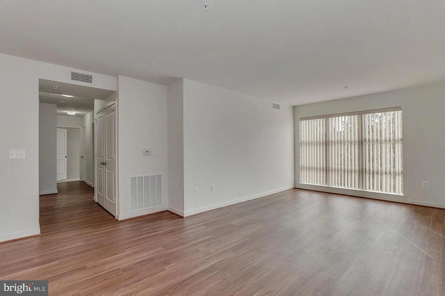 2 bed, 928 sqft, $2,950 — Photo 2